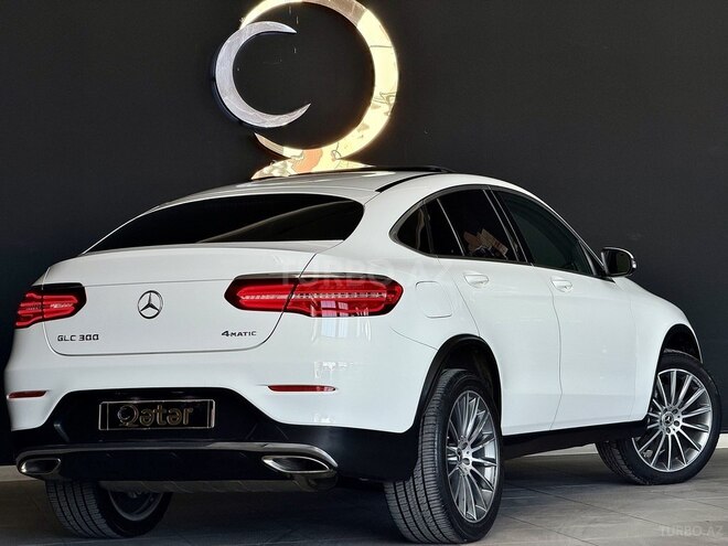 Mercedes GLC 300 4MATIC Coupe 2018, 45,000 km - 2.0 l - Bakı