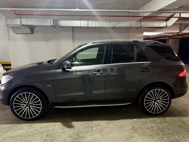 Mercedes ML 350 4MATIC 2012, 240,000 km - 3.5 л - Bakı