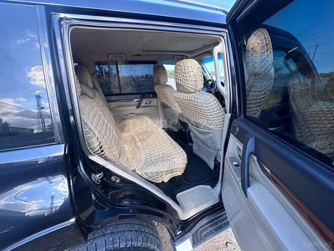 Mitsubishi Pajero 2007, 225,000 km - 3.0 л - Salyan
