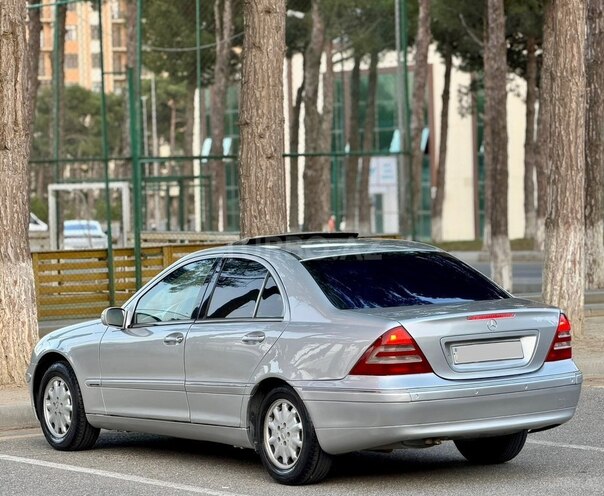 Mercedes C 180 2001, 321,021 km - 2.0 l - Bakı