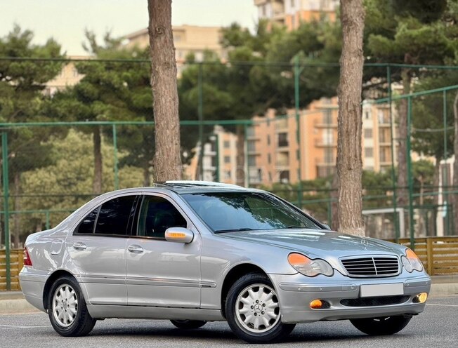 Mercedes C 180 2001, 321,021 km - 2.0 l - Bakı