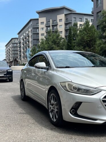 Hyundai Avante 2016, 190,000 km - 1.6 л - Bakı