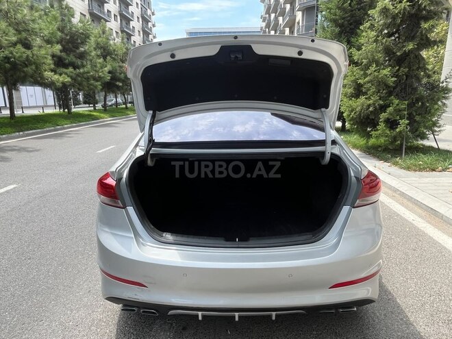 Hyundai Avante 2016, 190,000 km - 1.6 л - Bakı