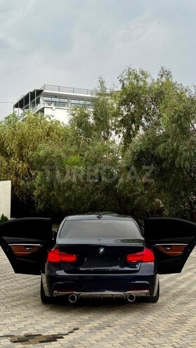 BMW 330 2016, 221,000 km - 2.0 l - Astara