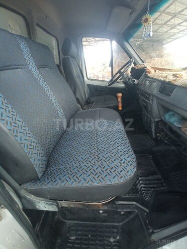 GAZ  1998, 310,000 km - 2.4 l - Sabirabad