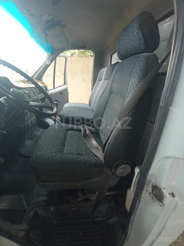 GAZ  1998, 310,000 km - 2.4 l - Sabirabad