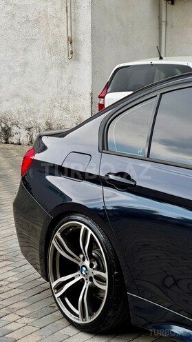 BMW 330 2016, 221,000 km - 2.0 l - Astara
