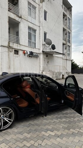 BMW 330 2016, 221,000 km - 2.0 l - Astara