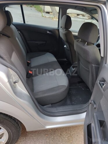 Opel Astra 2005, 245,000 km - 1.4 l - Yevlax