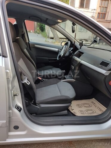 Opel Astra 2005, 245,000 km - 1.4 l - Yevlax
