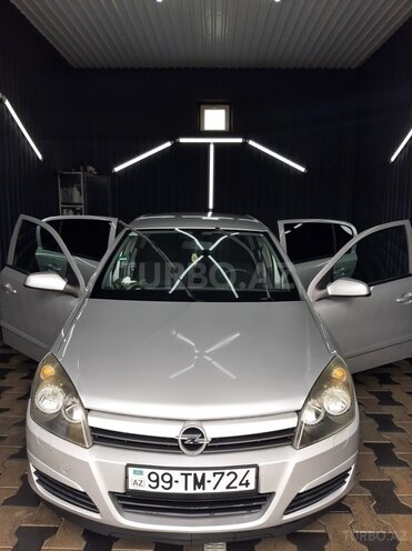 Opel Astra 2005, 245,000 km - 1.4 l - Yevlax