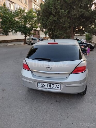 Opel Astra 2005, 245,000 km - 1.4 l - Yevlax