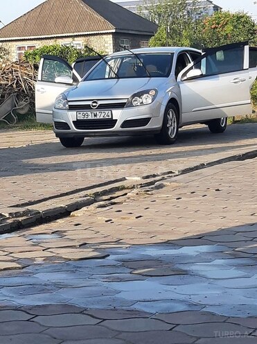 Opel Astra 2005, 245,000 km - 1.4 l - Yevlax