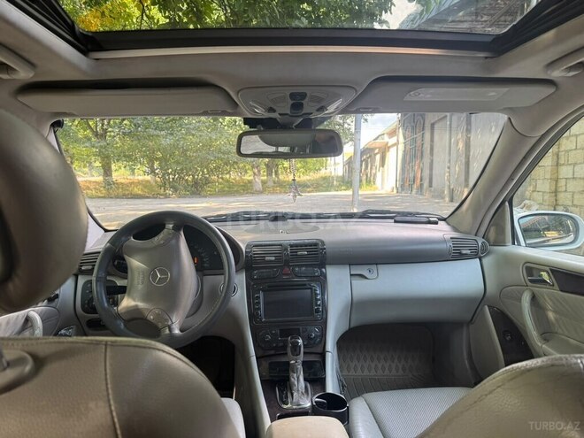 Mercedes C 240 2002, 210,000 km - 2.6 l - Quba