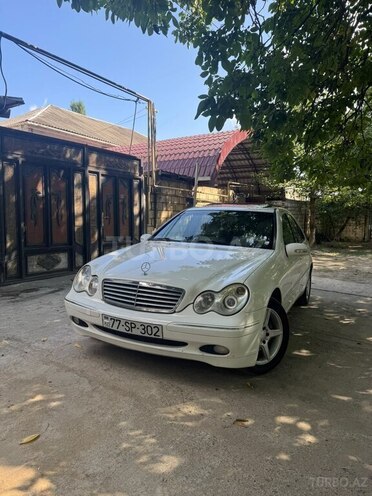 Mercedes C 240 2002, 210,000 km - 2.6 l - Quba