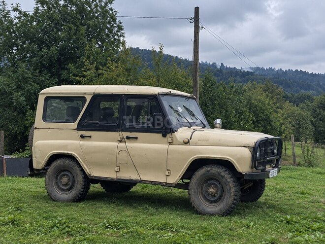 UAZ 469 1999, 400,000 km - 2.7 l - Lerik