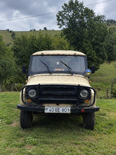 UAZ 469 1999, 400,000 km - 2.7 l - Lerik