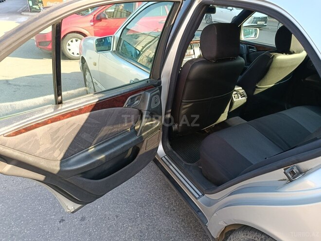 Mercedes E 300 1997, 314,540 km - 3.0 l - Bakı