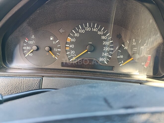 Mercedes E 300 1997, 314,540 km - 3.0 l - Bakı