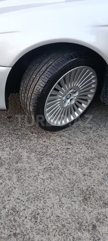 BMW 528 1998, 520,600 km - 2.8 л - Ağdaş