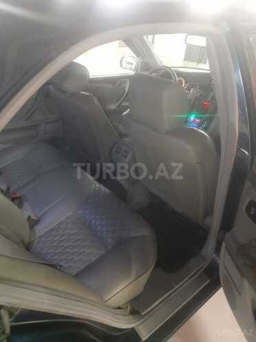 Mercedes E 240 2000, 403,150 km - 2.4 l - Gəncə