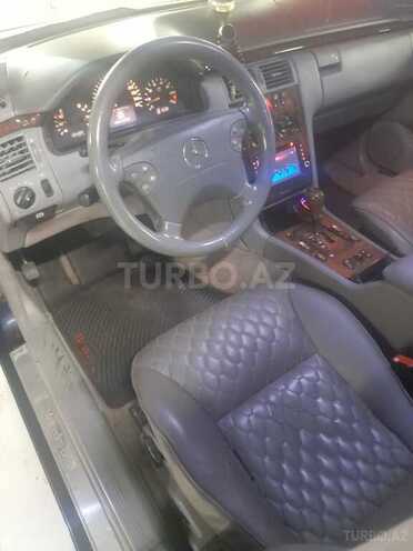 Mercedes E 240 2000, 403,150 km - 2.4 l - Gəncə