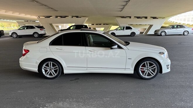 Mercedes C 250 2014, 132,639 km - 1.8 l - Bakı
