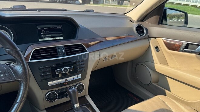 Mercedes C 250 2014, 132,639 km - 1.8 l - Bakı