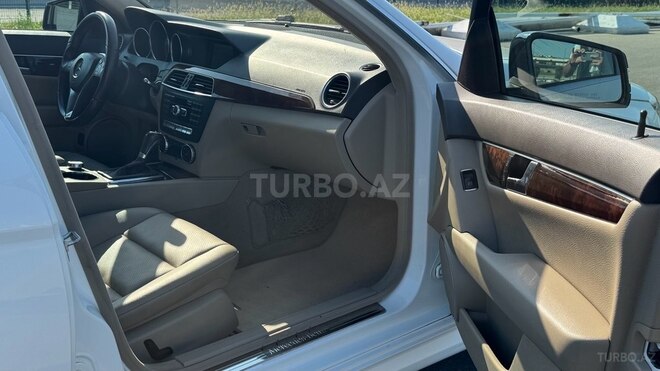 Mercedes C 250 2014, 132,639 km - 1.8 l - Bakı