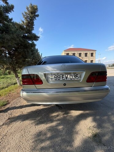 Mercedes E 280 1999, 406,000 km - 2.8 l - Sabirabad