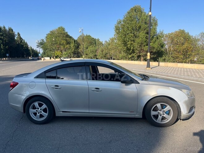 Chevrolet Cruze 2013, 244,000 km - 1.4 l - Göygöl