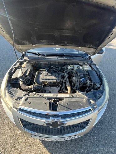 Chevrolet Cruze 2013, 244,000 km - 1.4 l - Göygöl
