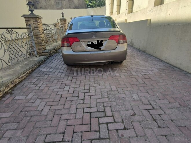 Honda Civic 2008, 500,000 km - 1.3 л - Bakı