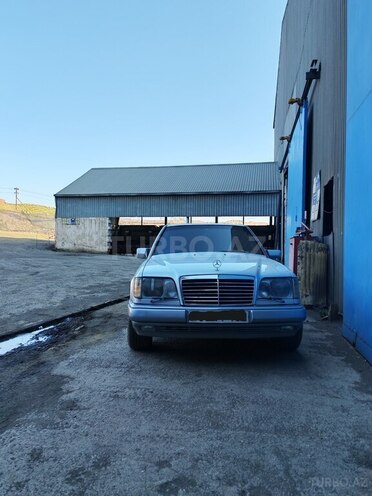 Mercedes 220 E 1995, 430,000 km - 2.2 l - Bakı