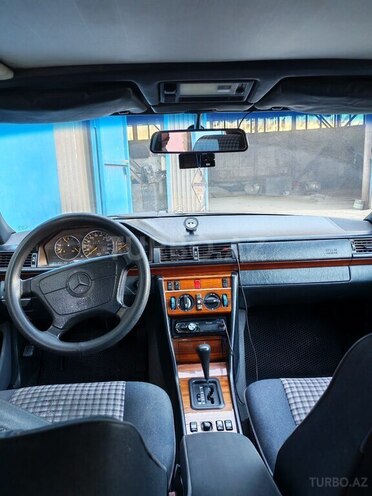 Mercedes 220 E 1995, 430,000 km - 2.2 l - Bakı