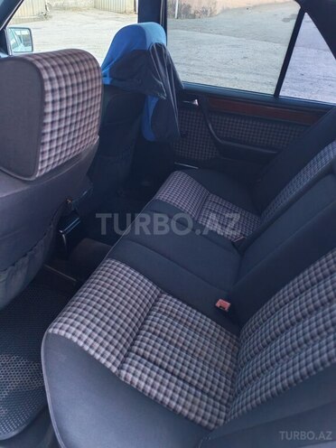 Mercedes 220 E 1995, 430,000 km - 2.2 l - Bakı