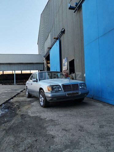 Mercedes 220 E 1995, 430,000 km - 2.2 l - Bakı
