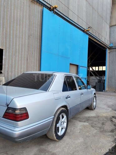 Mercedes 220 E 1995, 430,000 km - 2.2 l - Bakı
