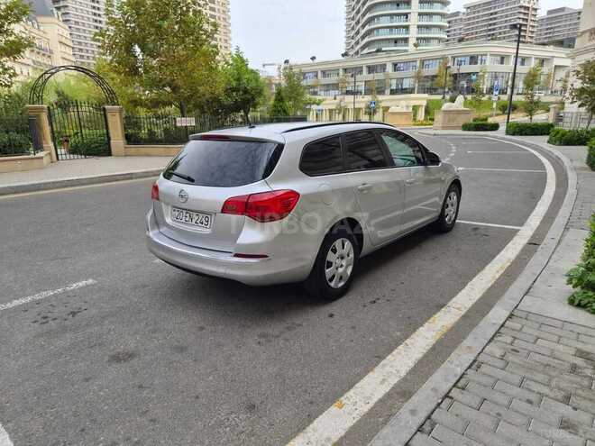 Opel Astra 2014, 280,000 km - 1.6 l - Bakı