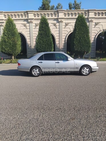 Mercedes E 200 1998, 340,000 km - 2.0 l - Gəncə