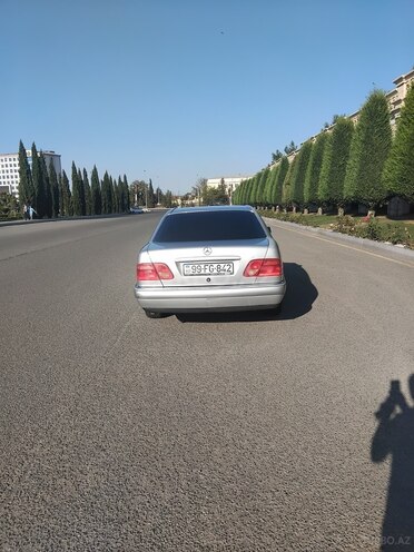Mercedes E 200 1998, 340,000 km - 2.0 l - Gəncə