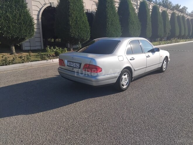 Mercedes E 200 1998, 340,000 km - 2.0 l - Gəncə