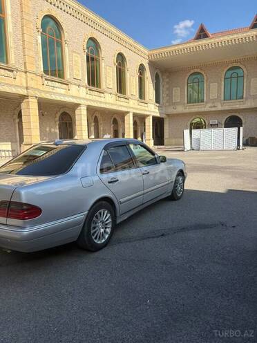 Mercedes E 280 1996, 441,985 km - 2.8 l - Gəncə
