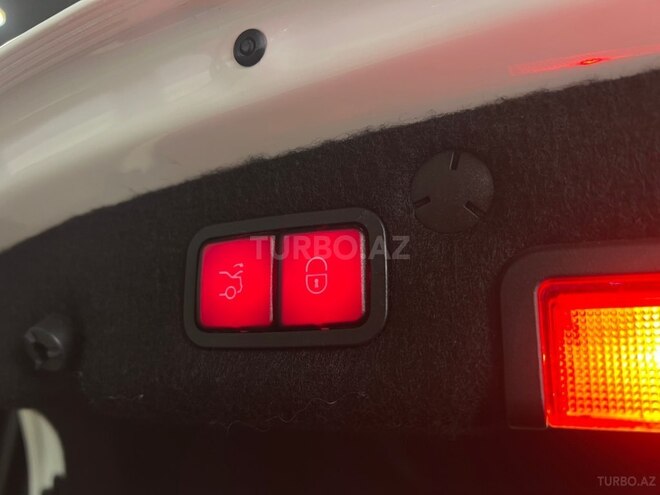 Mercedes C 300 2019, 84,000 km - 2.0 л - Bakı