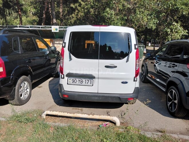 Ford Tourneo Connect 2015, 270,000 km - 1.5 l - Bakı