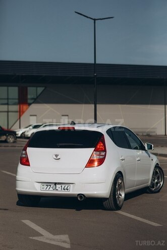 Hyundai i30 2007, 250,000 km - 1.6 л - Bakı