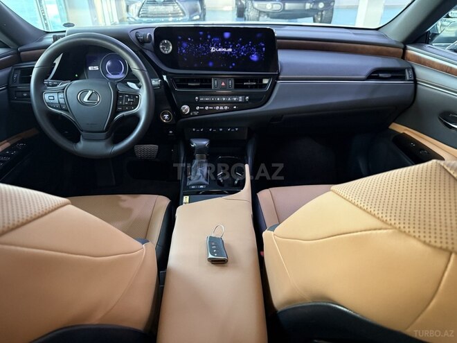 Lexus ES 300h 2023, 31,000 km - 2.5 l - Bakı