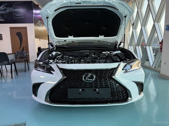 Lexus ES 300h 2023, 31,000 km - 2.5 l - Bakı