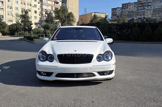Mercedes C 200 2002, 260,000 km - 2.0 l - Bakı