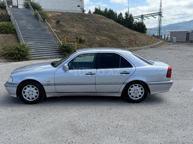 Mercedes C 200 2000, 224,000 km - 2.0 л - Ağcabədi